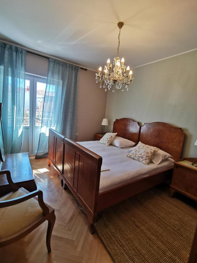 Apartmani Meri Макарска Экстерьер фото